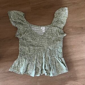 Japna Smocked Sage Green Leaf Print Short Sleeve Blouse/Size Large